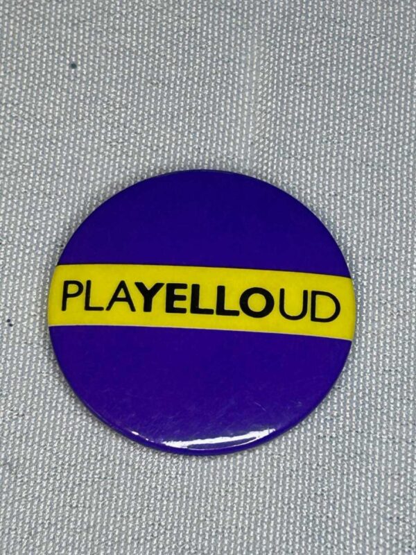 Yello 3cm Badge