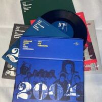 Universal Music Rare and Collectable Sales Conference Box Set 7″ Vinyl. Extremely Rare 2004 - Image 7