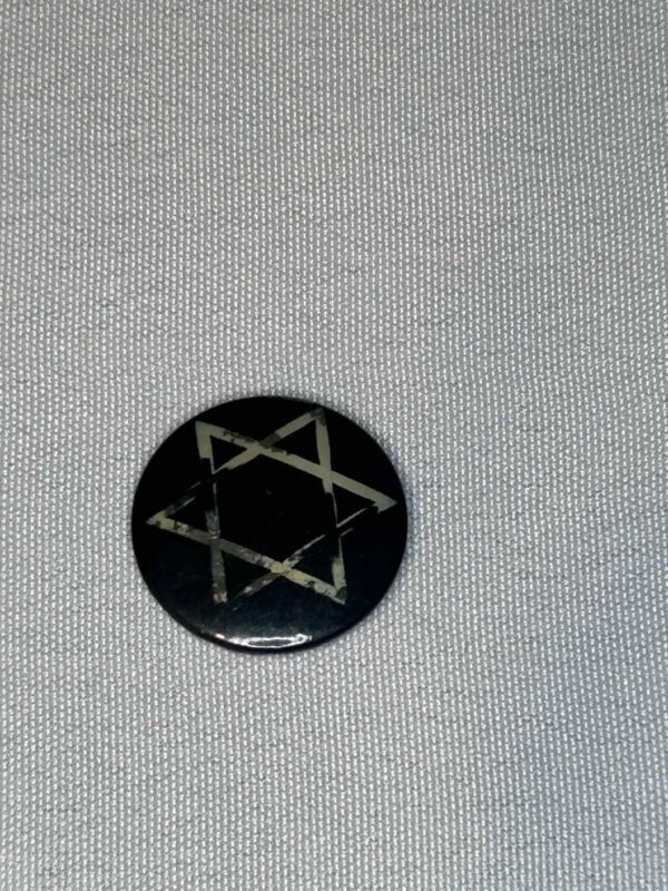 Siouxsie and The Banshees 2.5cm Badge Israel Star of David. Original and Genuine Punk Goth