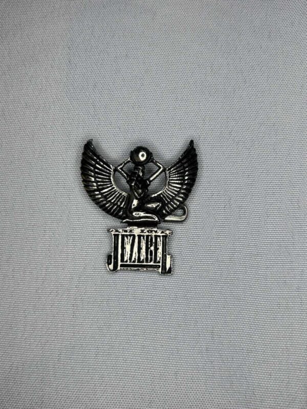 Gene Loves Jezebel Metal 3cm Pin Badge Goth Rock Original Rare