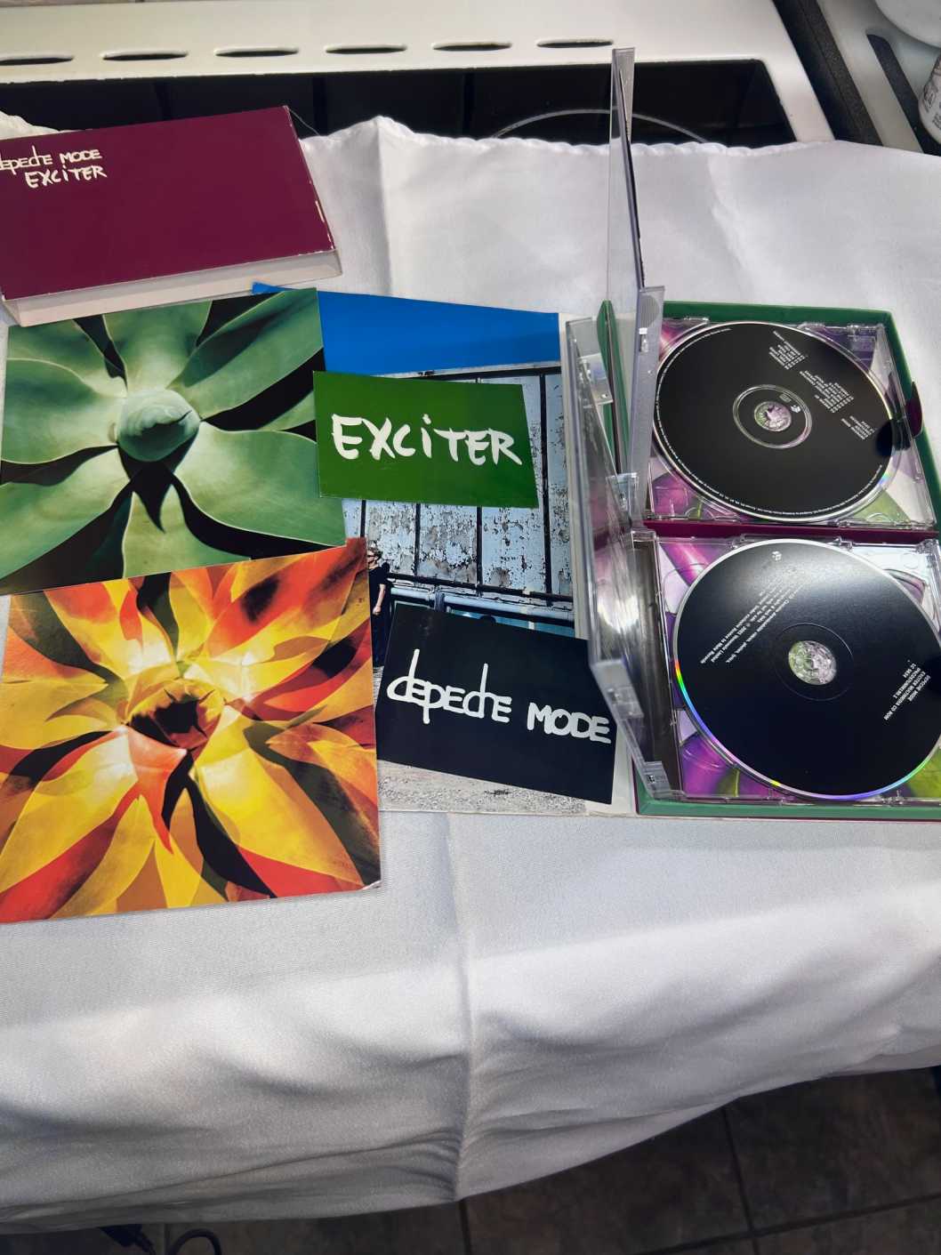 Depeche Mode – Exciter Rare Promo Box Set - Image 3