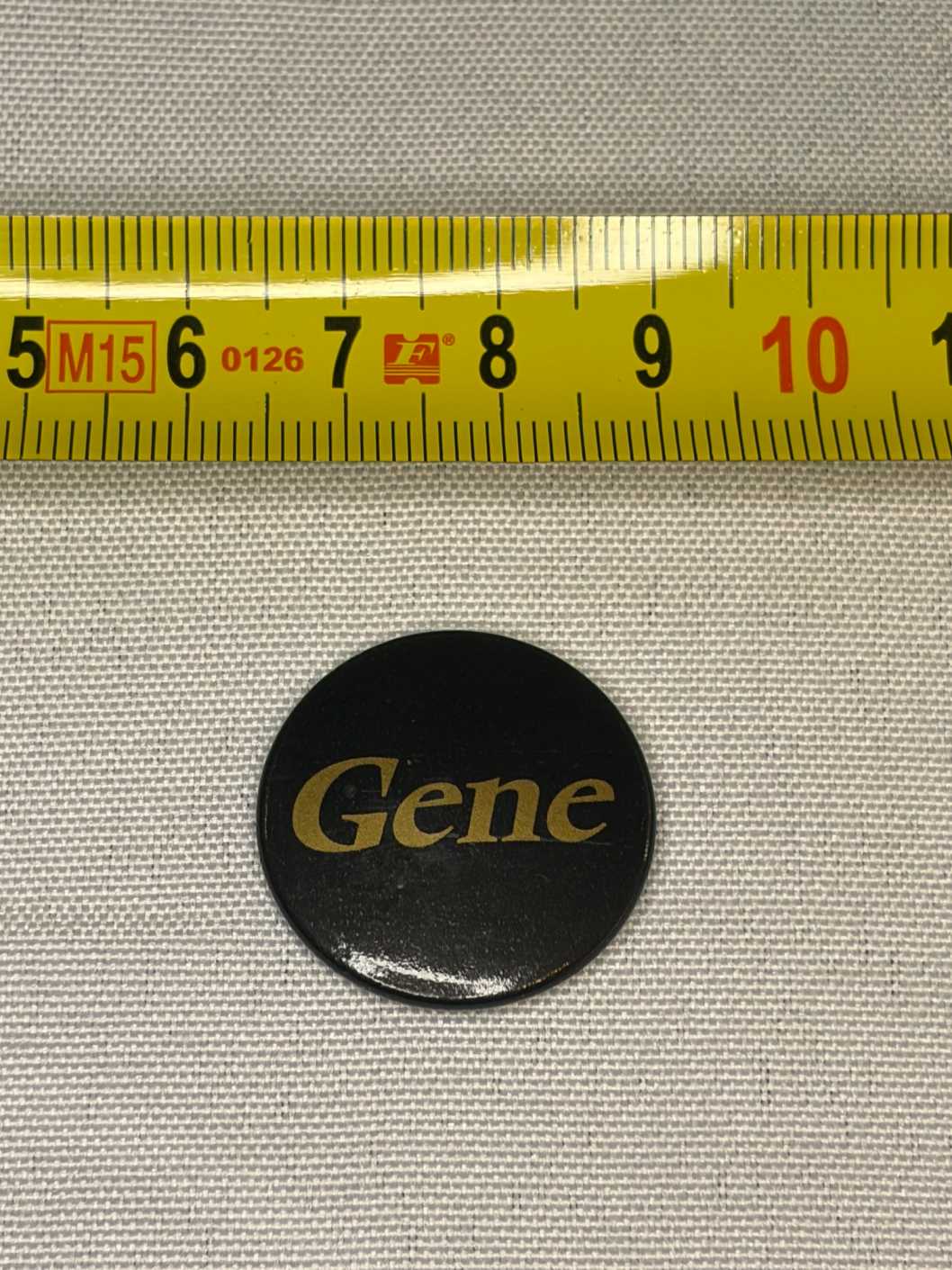 Gene 25mm badge original