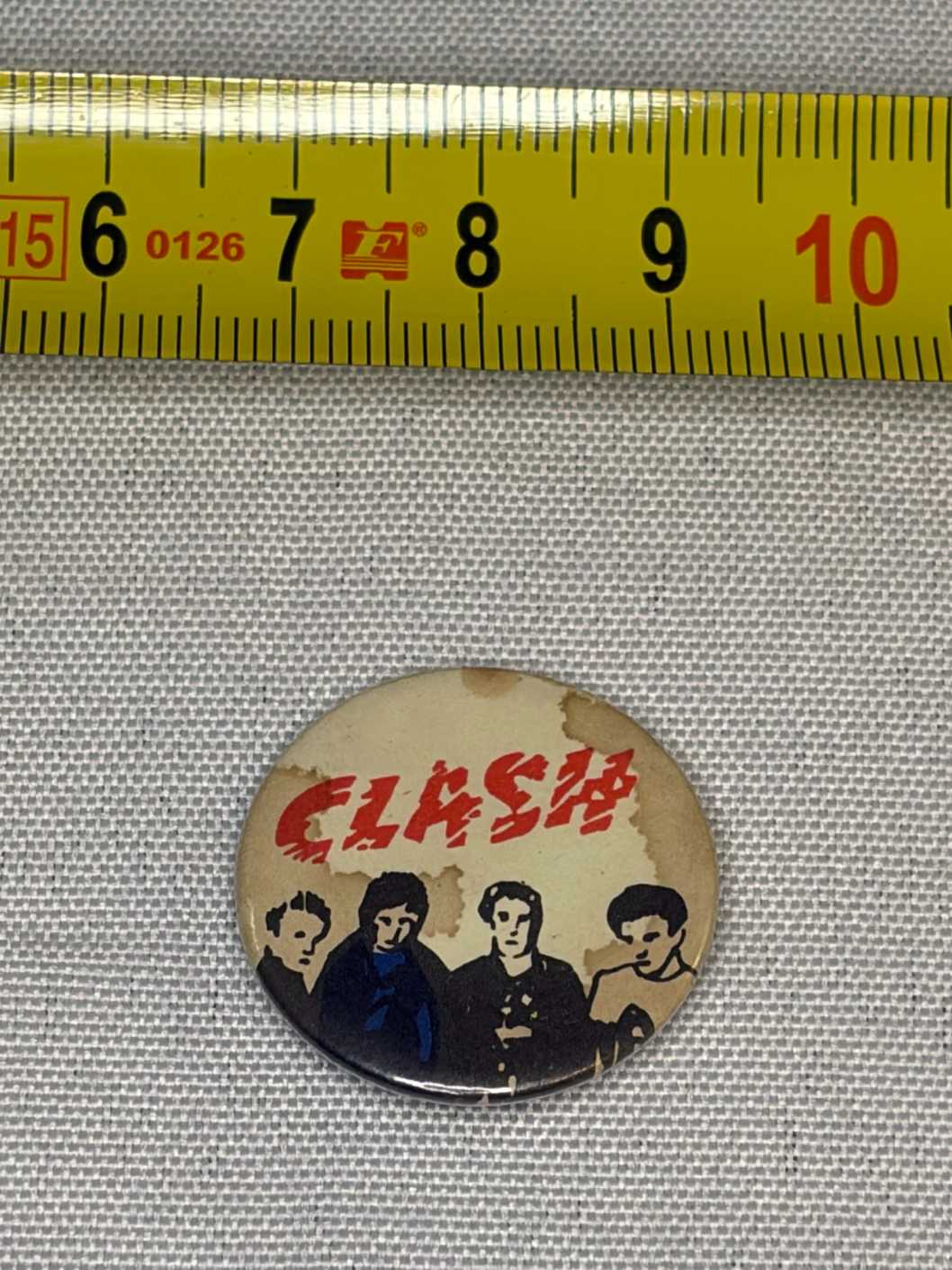 THE CLASH 25MM badge Original Vintage !!